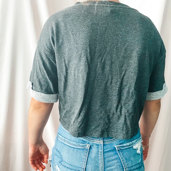 Dark grey T-shirt crop top - Picture 3 of 3
